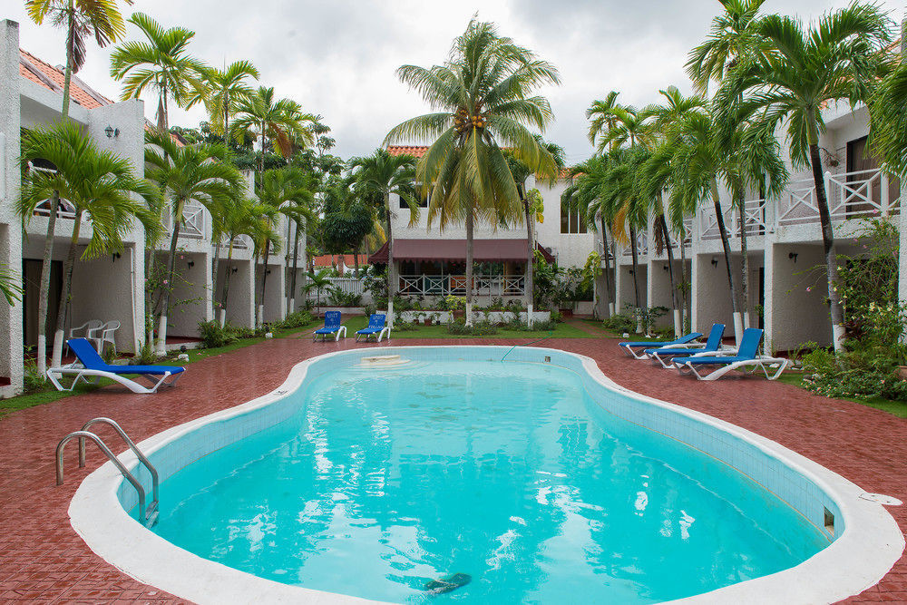 Tropical Court Inn New 킹스톤 외부 사진