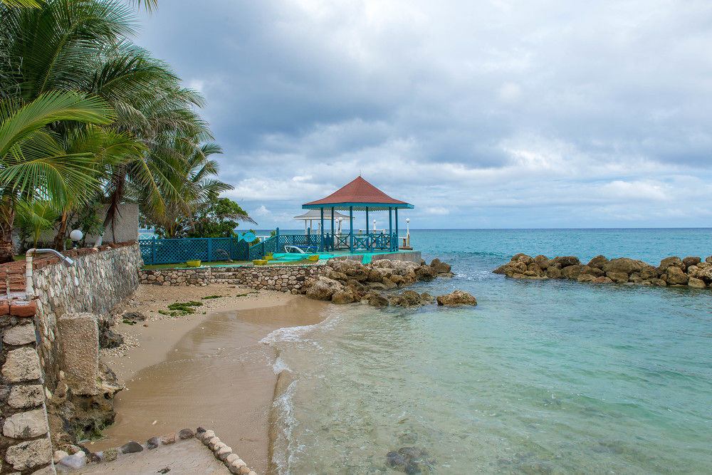 Tropical Court Inn New 킹스톤 외부 사진